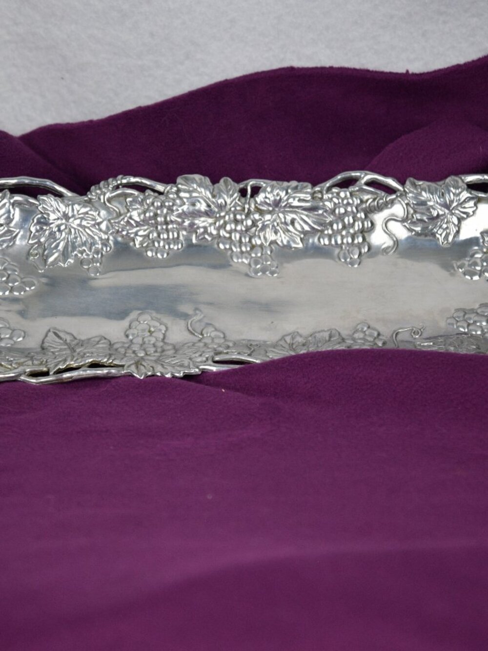Vintage 1995 Arthur Court Grapevine Oblong Serving Tray Platter 19"x 5.5"